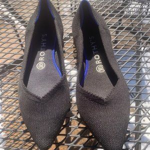 EUC ROTHY'S THE POINT BLACK  SIZE 8.5